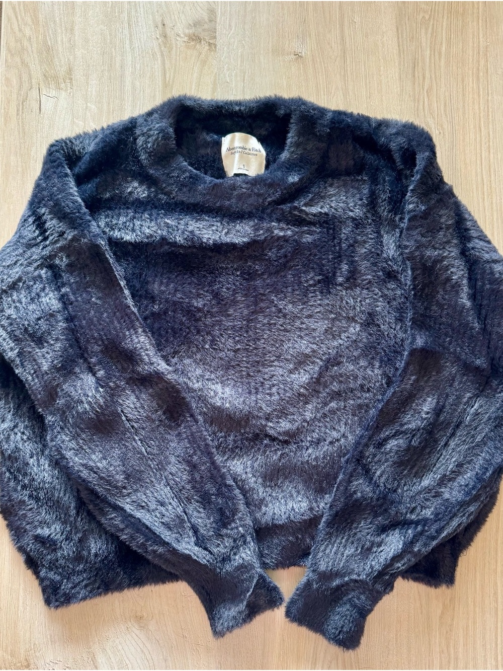 Abercrombie & Fitch Plush Faux-Fur Crewneck Sweater - Black